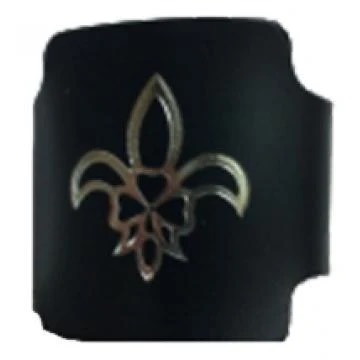 Black woggle with a fleur-de-lis emblem